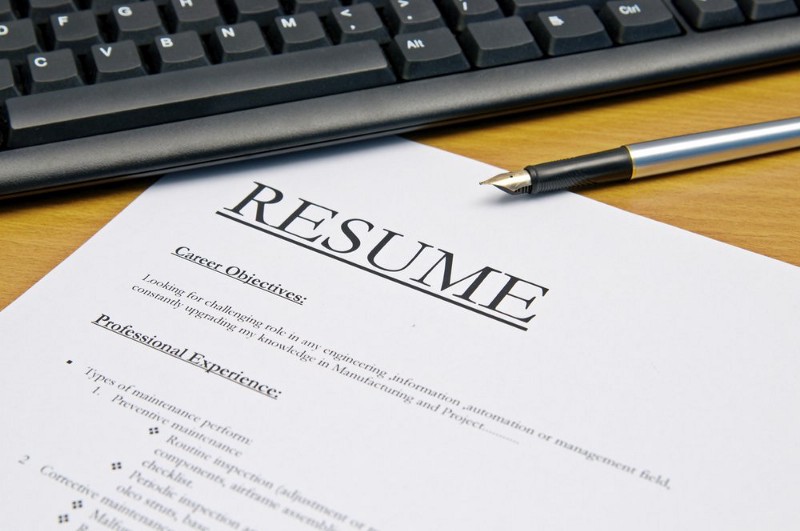 Having a strong resume can help make you stand out. Image via lmitalia.net