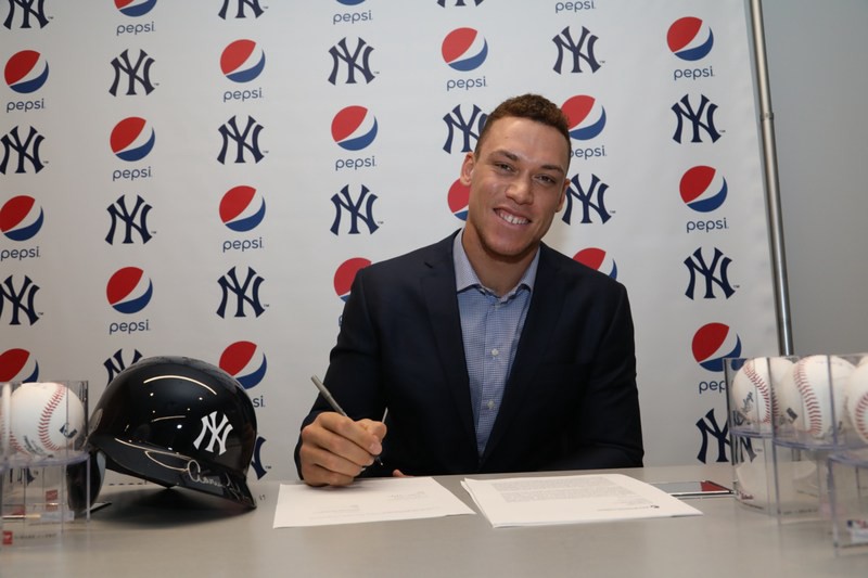 Aaron Judge Cashes In on Record Rookie Season - Front Office Sports