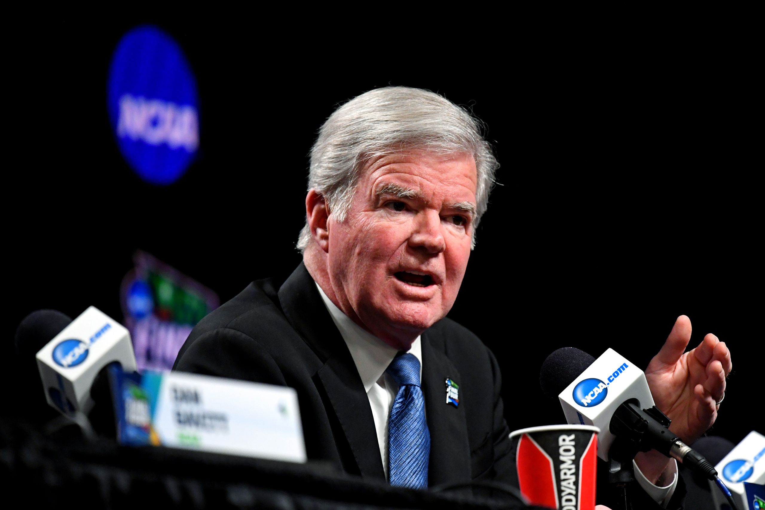 ncaa-NIL-senate-hearing-mark-emmert-senator-moran
