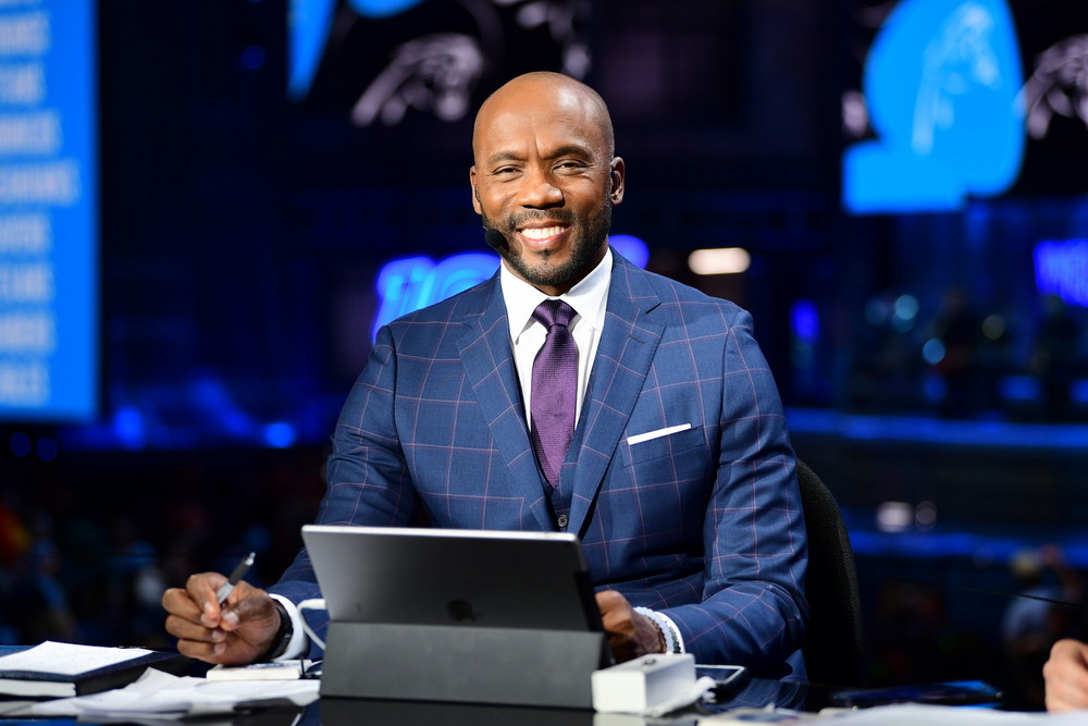 NFL Week 4 announcers: TV broadcast crew for Monday Night Football