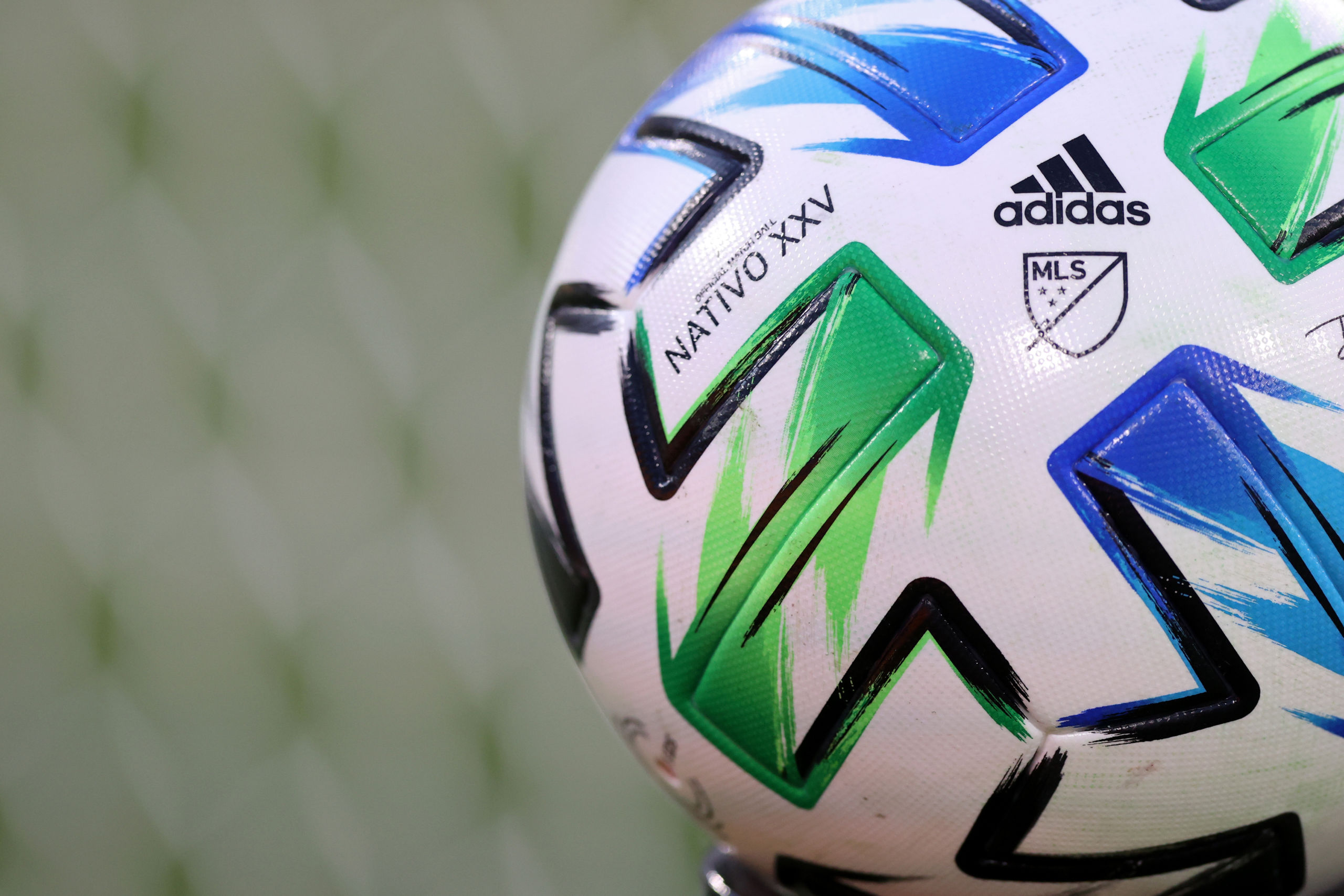 mls_logo_on_adidas_soccer_ball