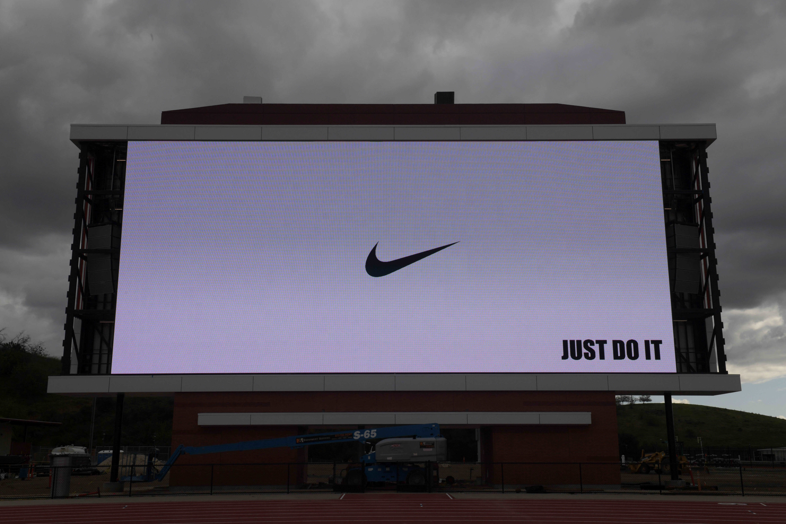 Black Nike Employees Reportedly Pushed Back On You Can T Stop Us Ad