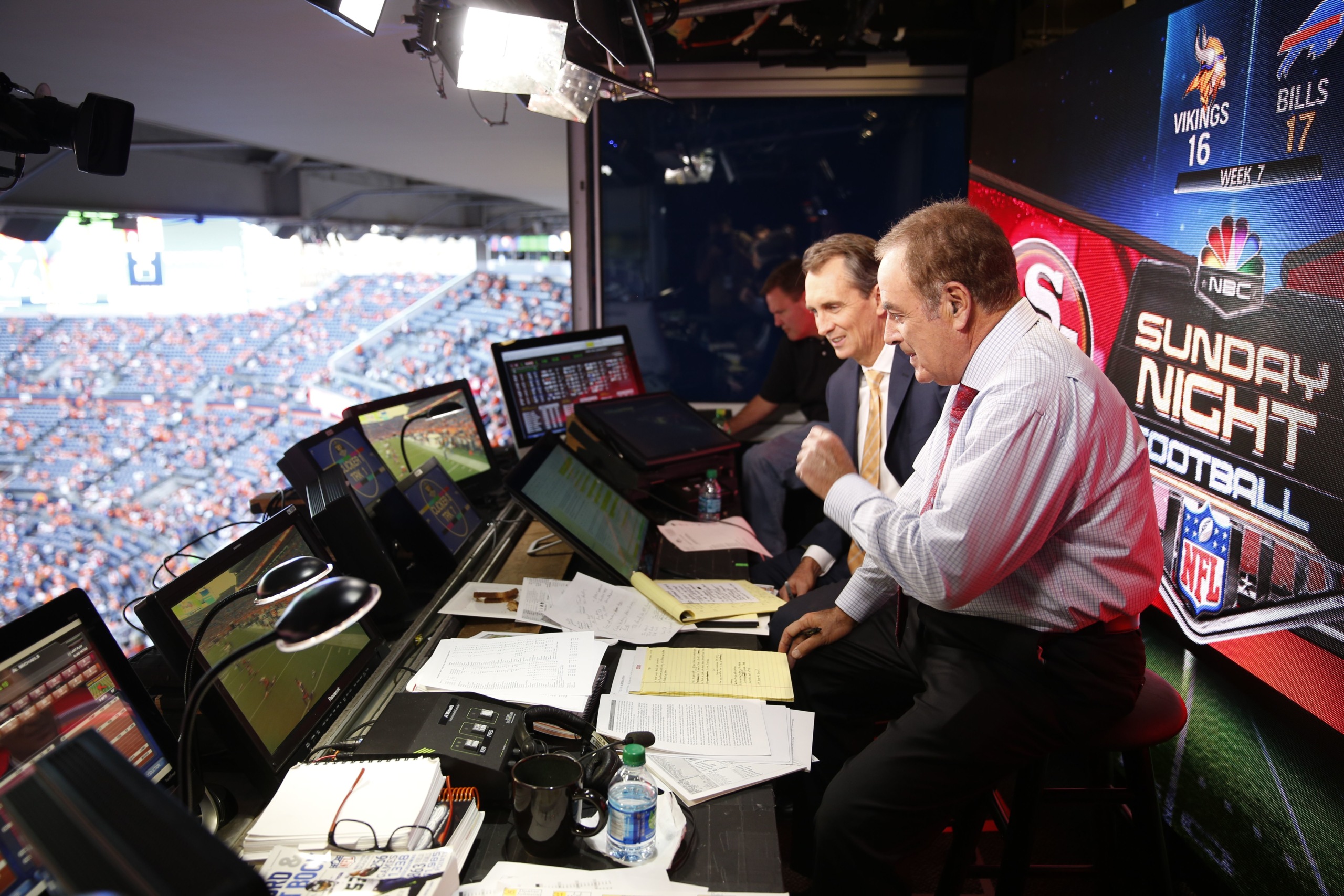 NFL on NBC Preview Collinsworth Slide Out; Artificial Crowd Noise In