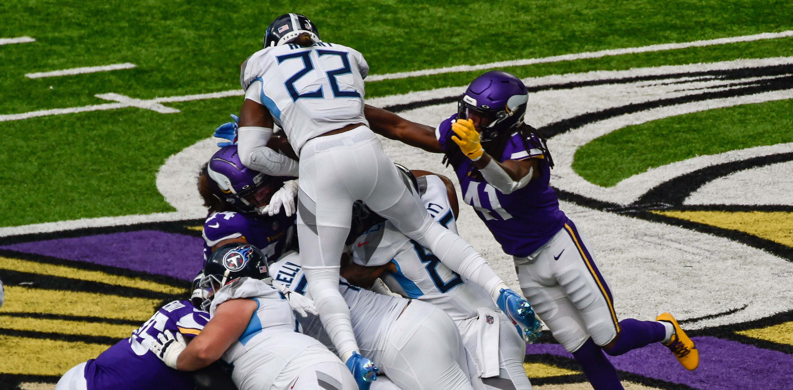 Titans, Vikings Suspend In-Person Activities After Titans’ Positive COVID-19 Tests