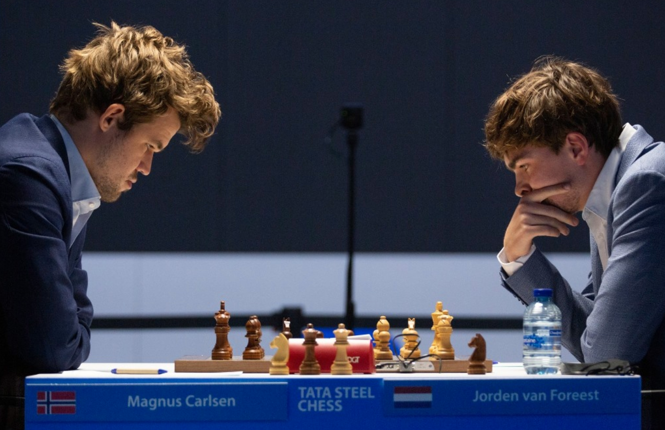 Magnus Carlsen launches online chess super-tournament