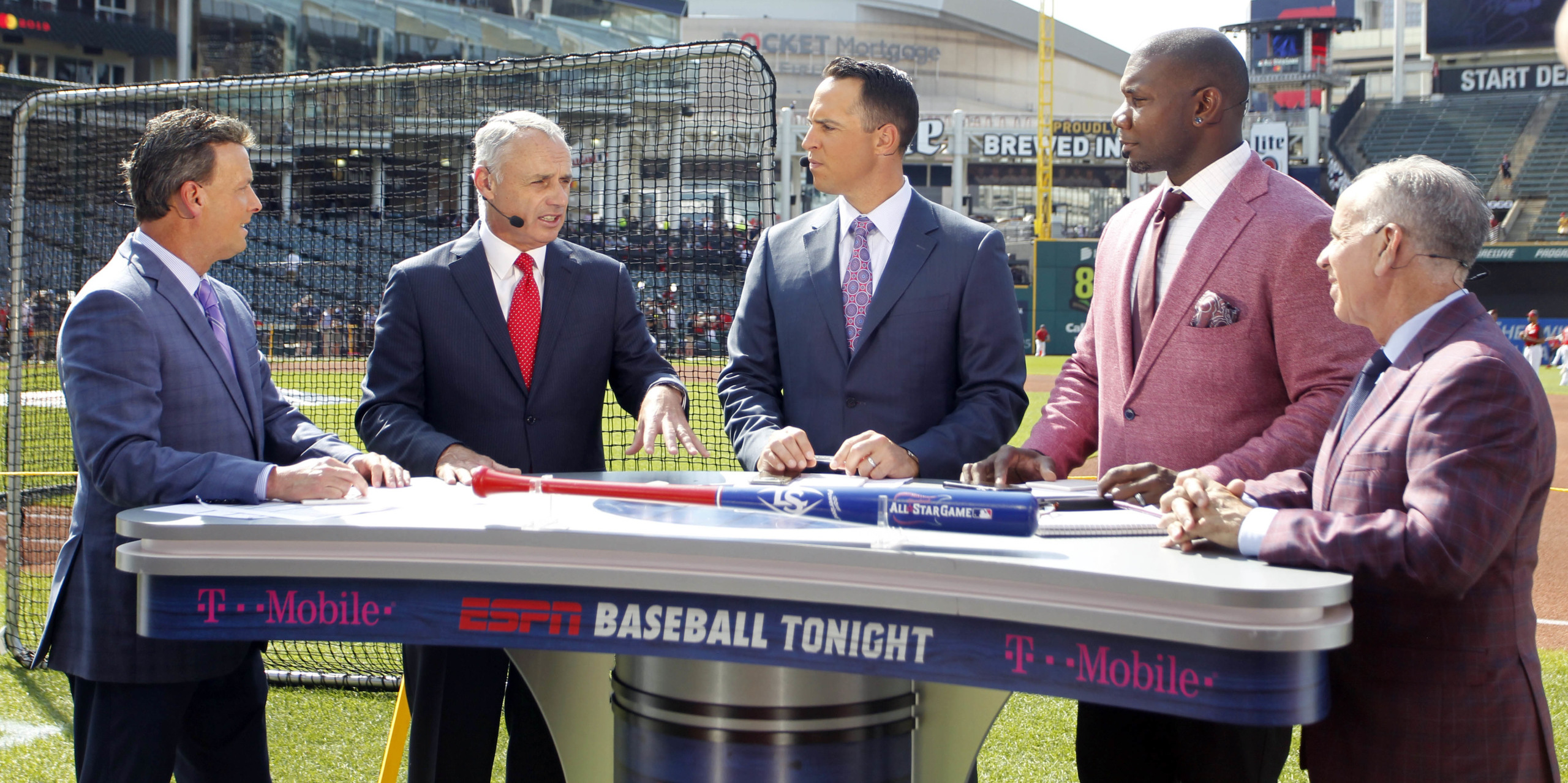 ESPNs Eduardo Pérez curiously questions clear path in MetsRed Sox game