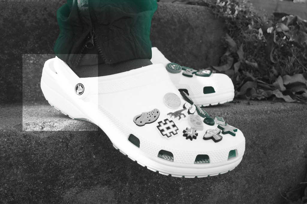 where sells crocs