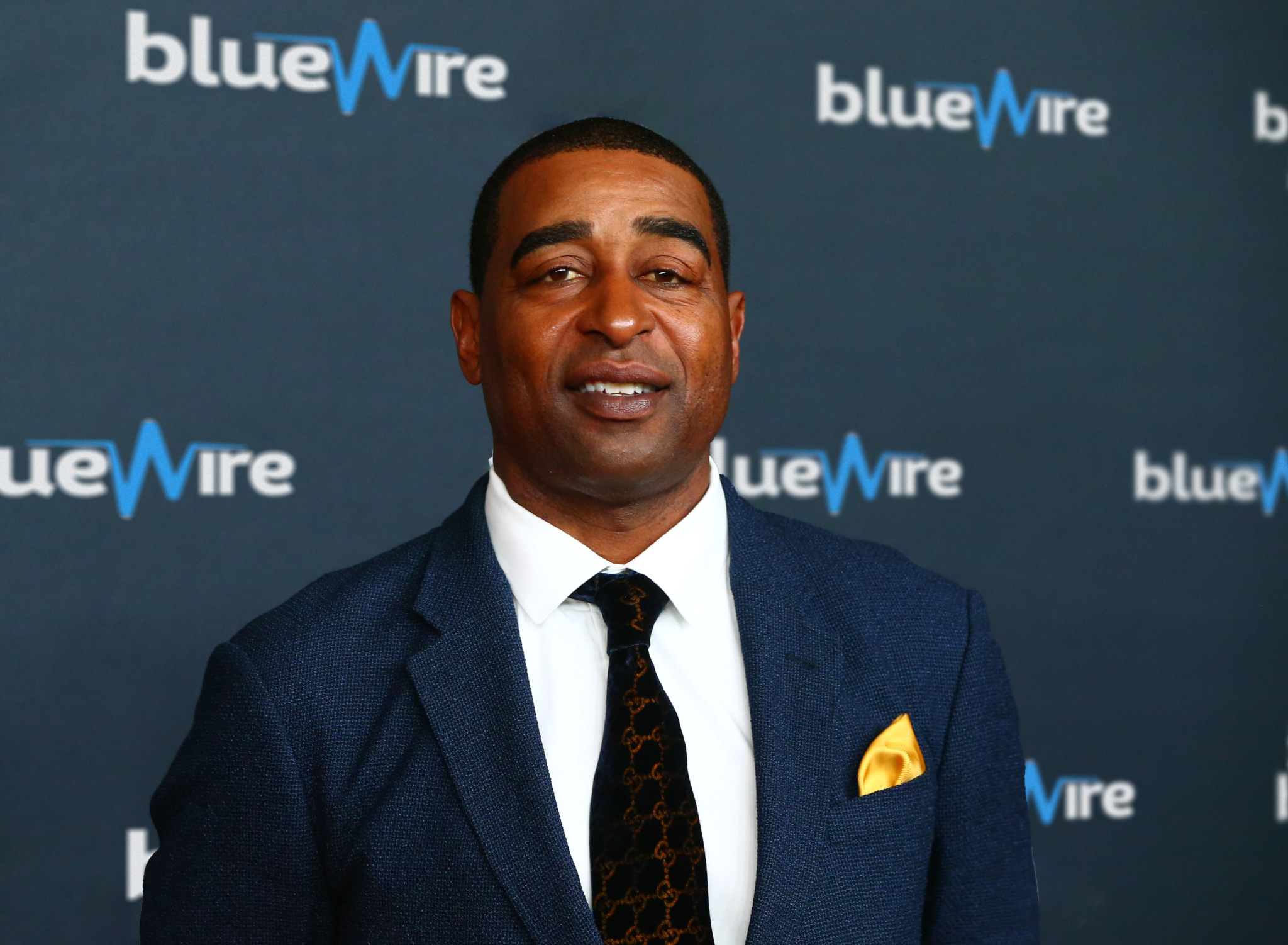 Cris Carter Scores New Deal With Blue Wire Podcasts