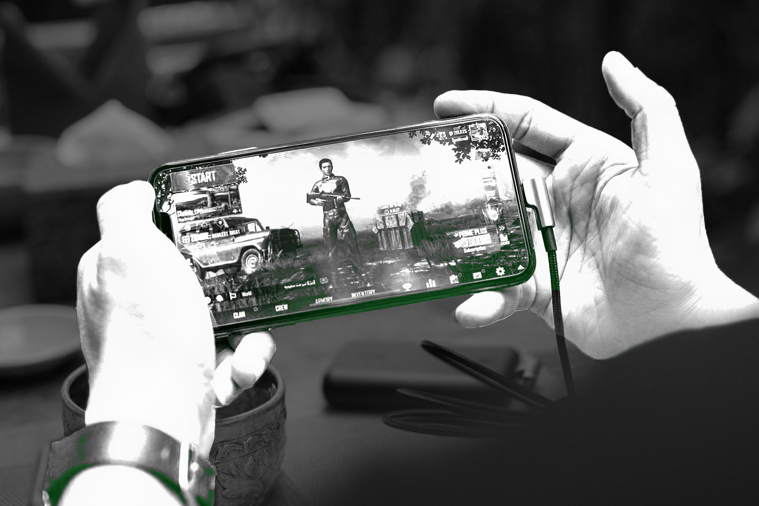 Mobile Gaming Leader Going Public in 1.2B Merger