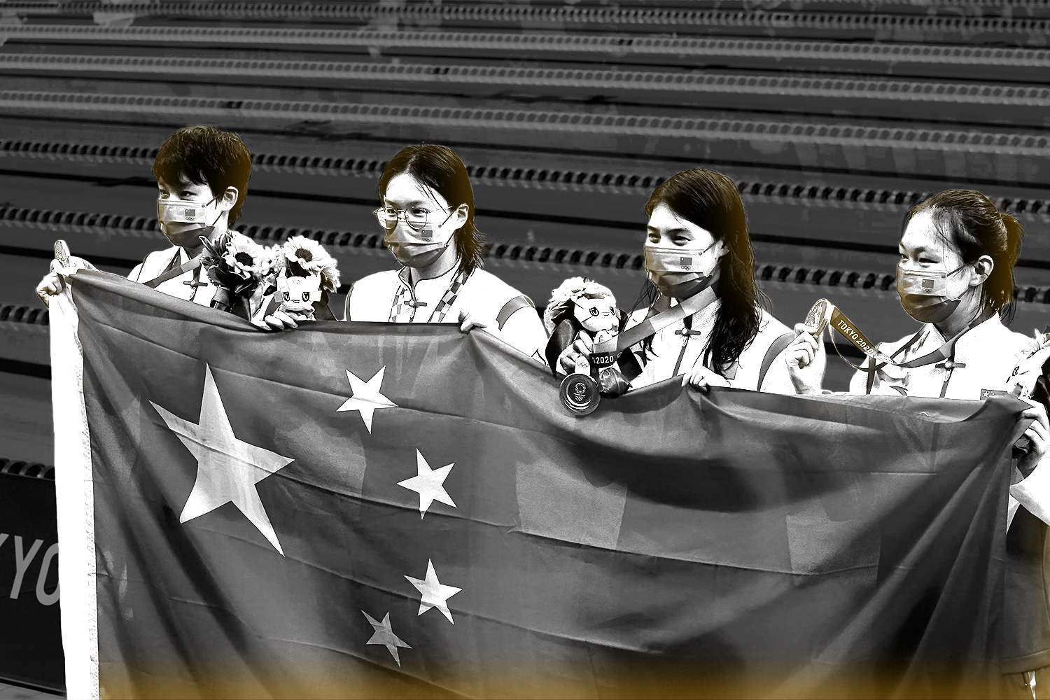 chinese_olympians_holding_flag
