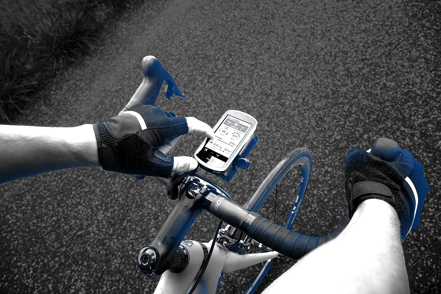 hand_touching_screen