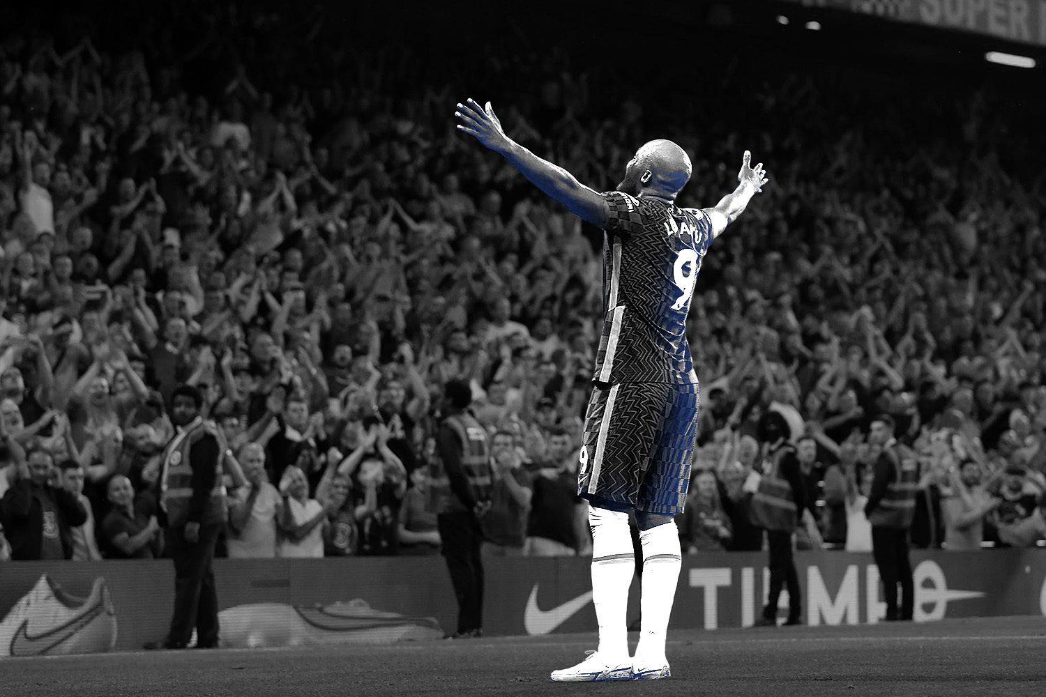 soccer_player_celebrating