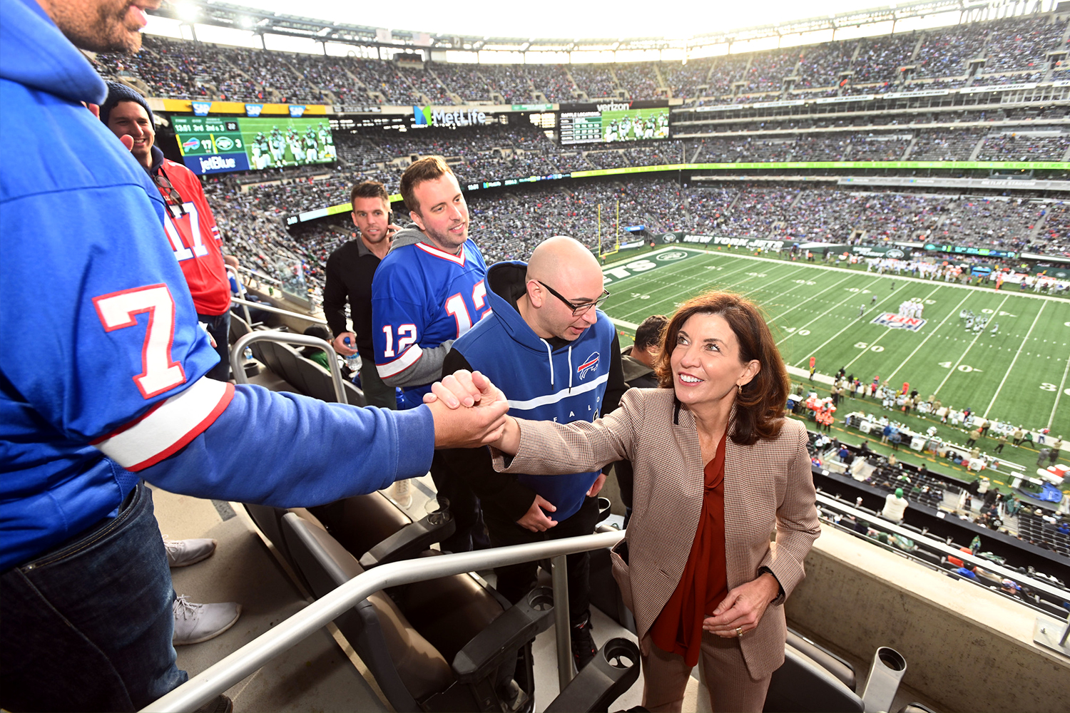 Kathy-Hochul-Buffalo-Bills