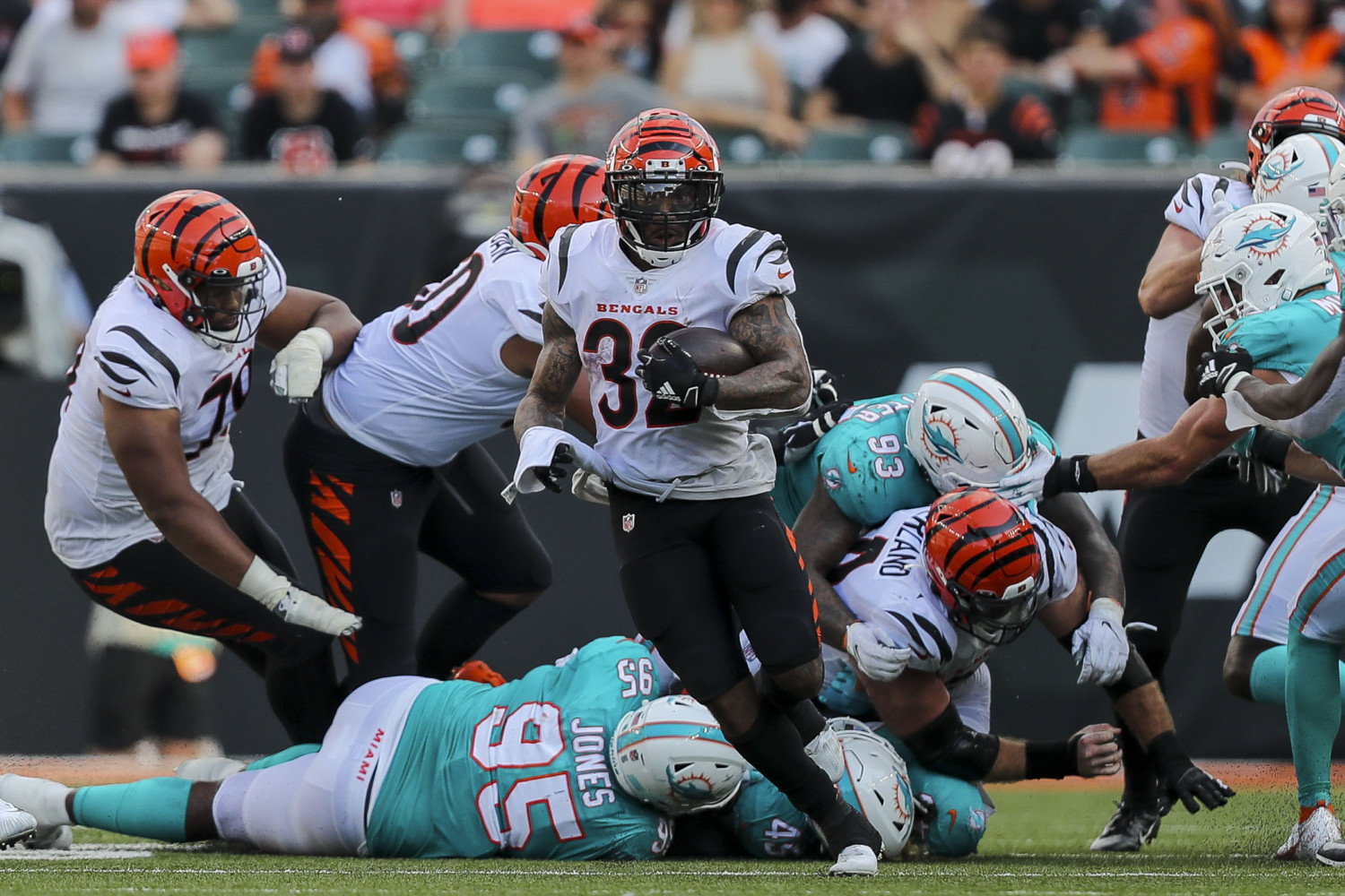 How Long Is Bengals RB Trayveon Williams Expected To Miss With