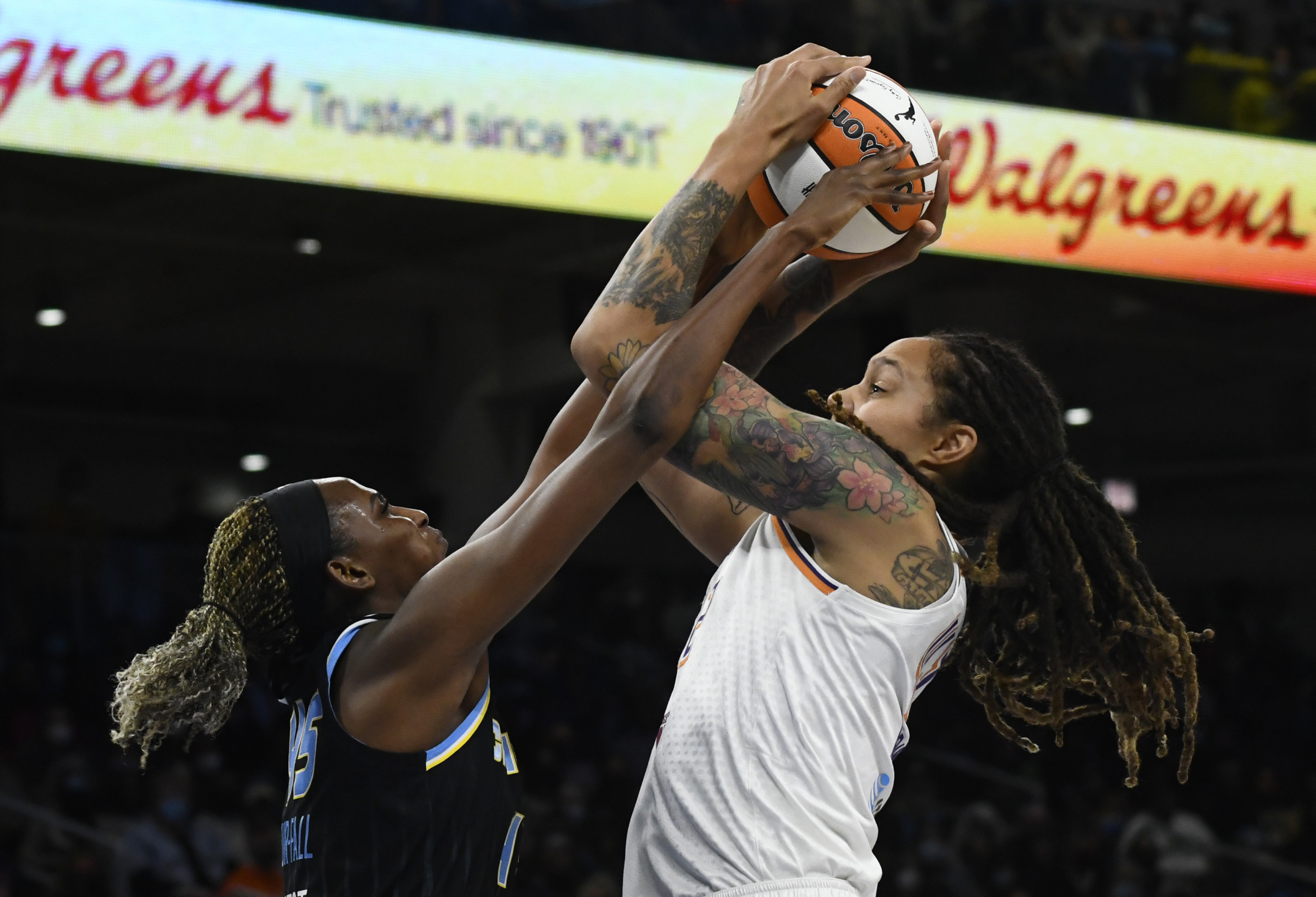 Chicago-Sky-player-blocks-Brittney-Griner-shot