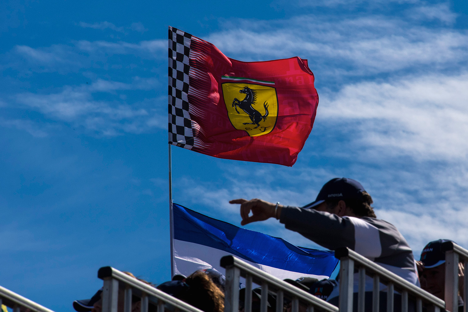 Fans-flying-Ferrari-flag