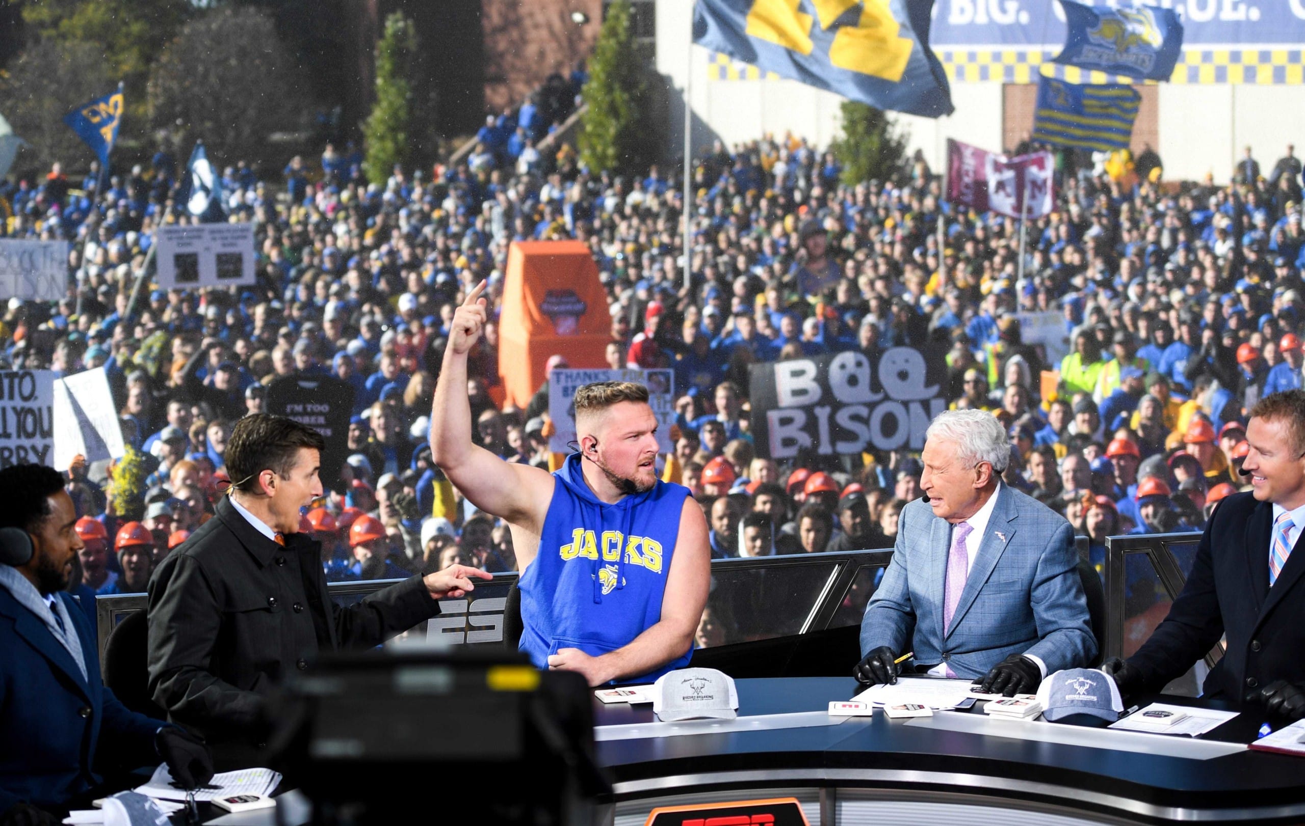 Pat McAfee steals the show during ESPN2's Manning 'Monday Night