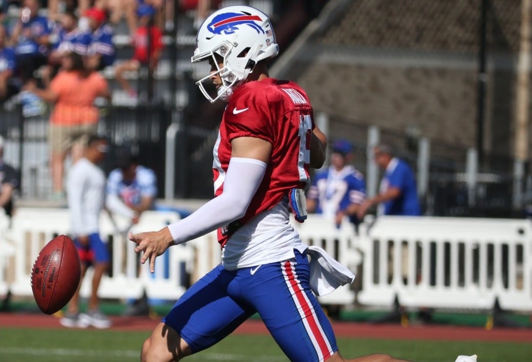 As civil lawsuit proceeds, prosecutors say former Bills punter