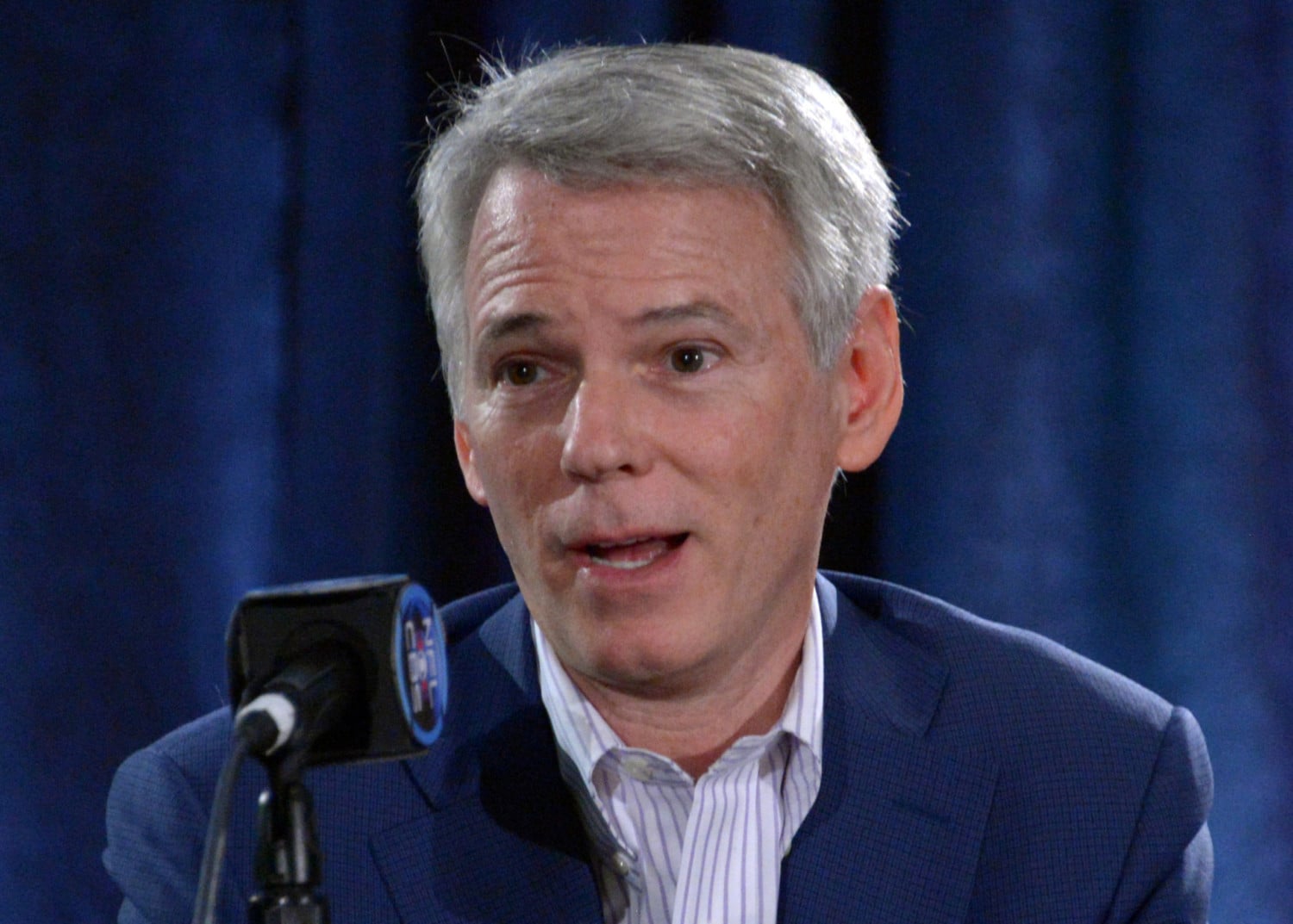 cbs-sports-chairman-nfl-tv-ratings-are-speeding-freight-train