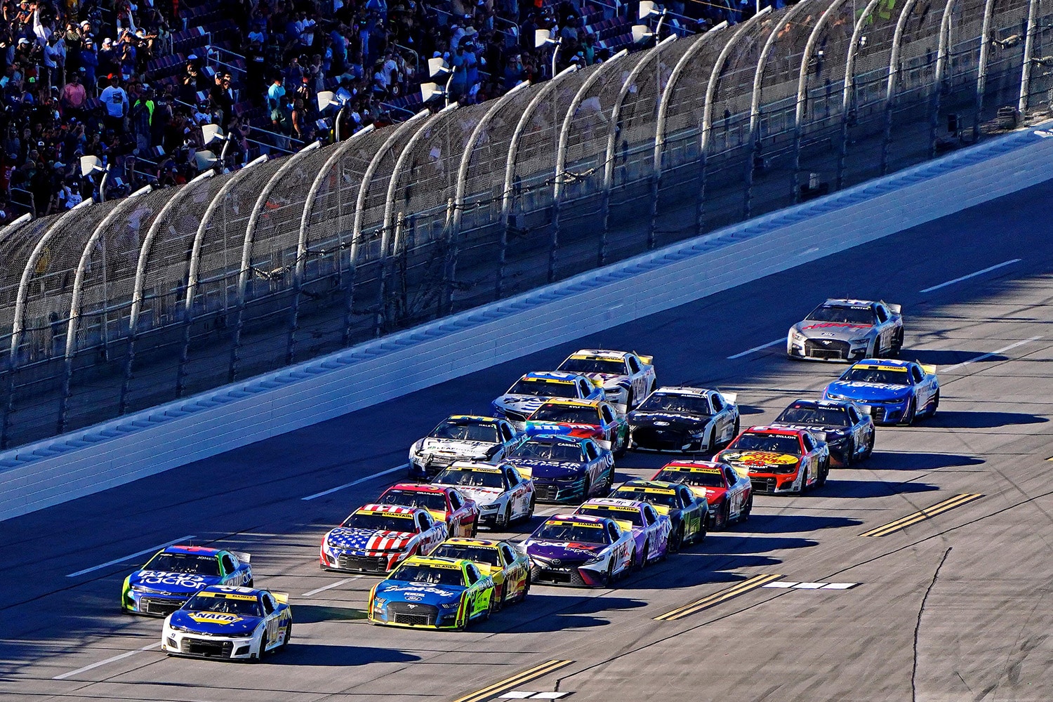 NASCAR, Motorsports, Drivers & Tracks