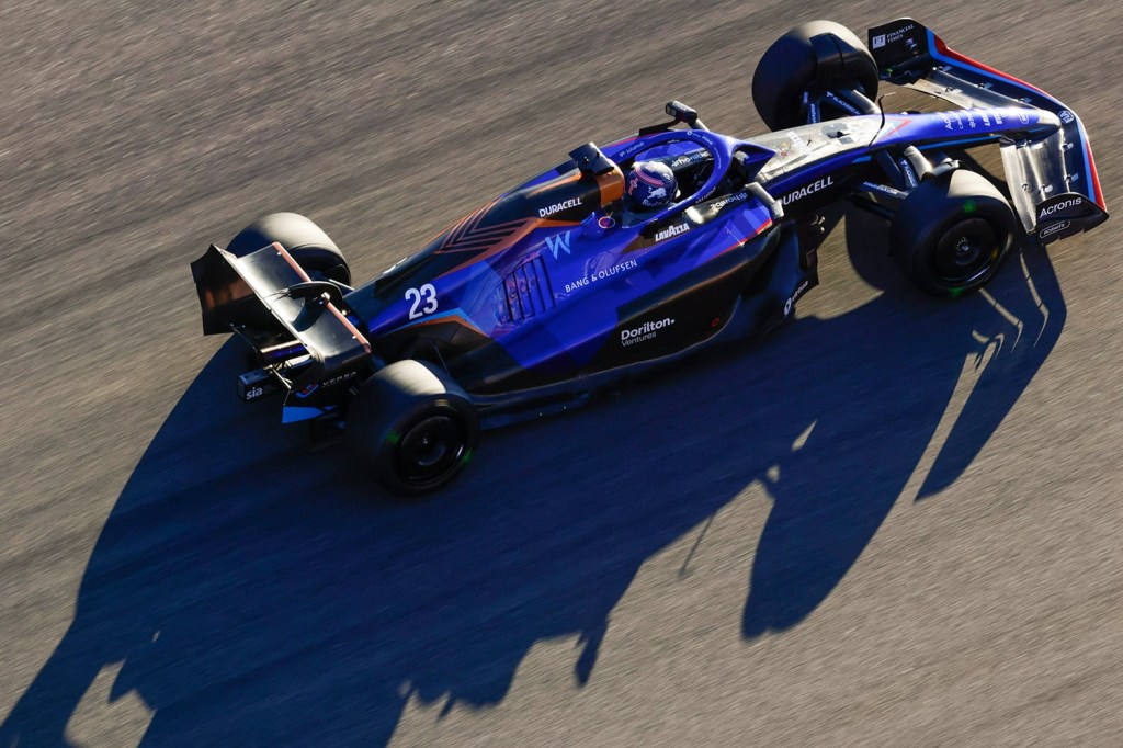 williams-racing-formula-1-car