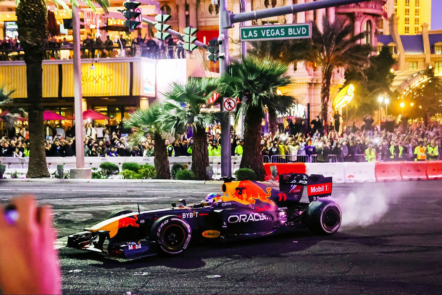 Vegas Resorts Going All Out for Formula 1 Grand Prix