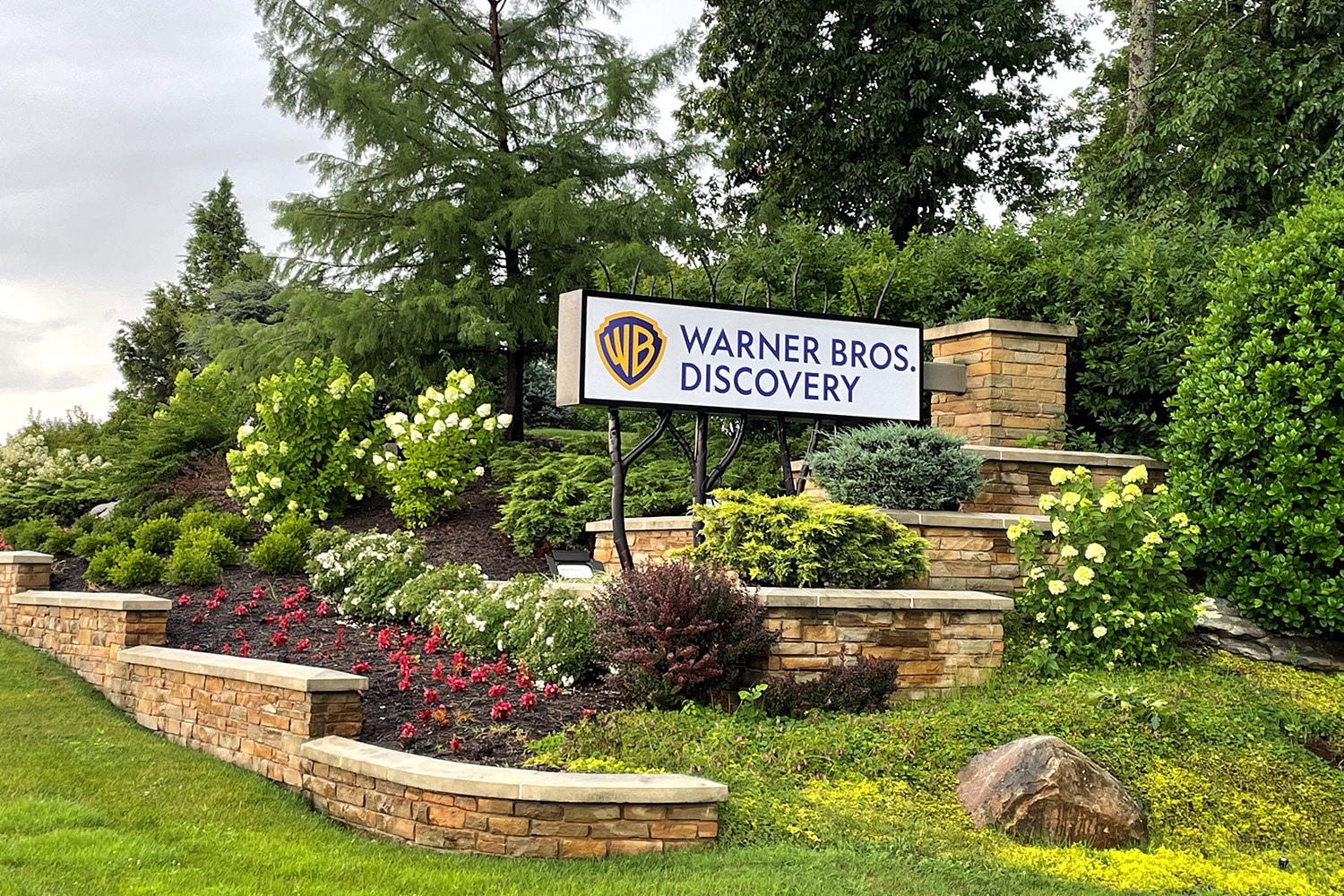 Warner Bros Discovery Sign