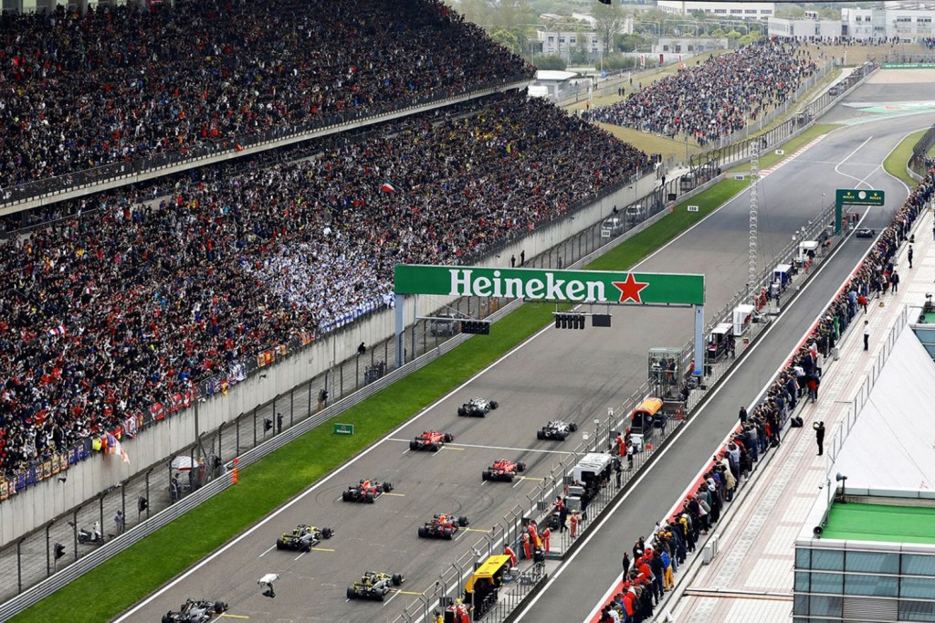 Cars at starting line of Formula 1 China Grand Prix