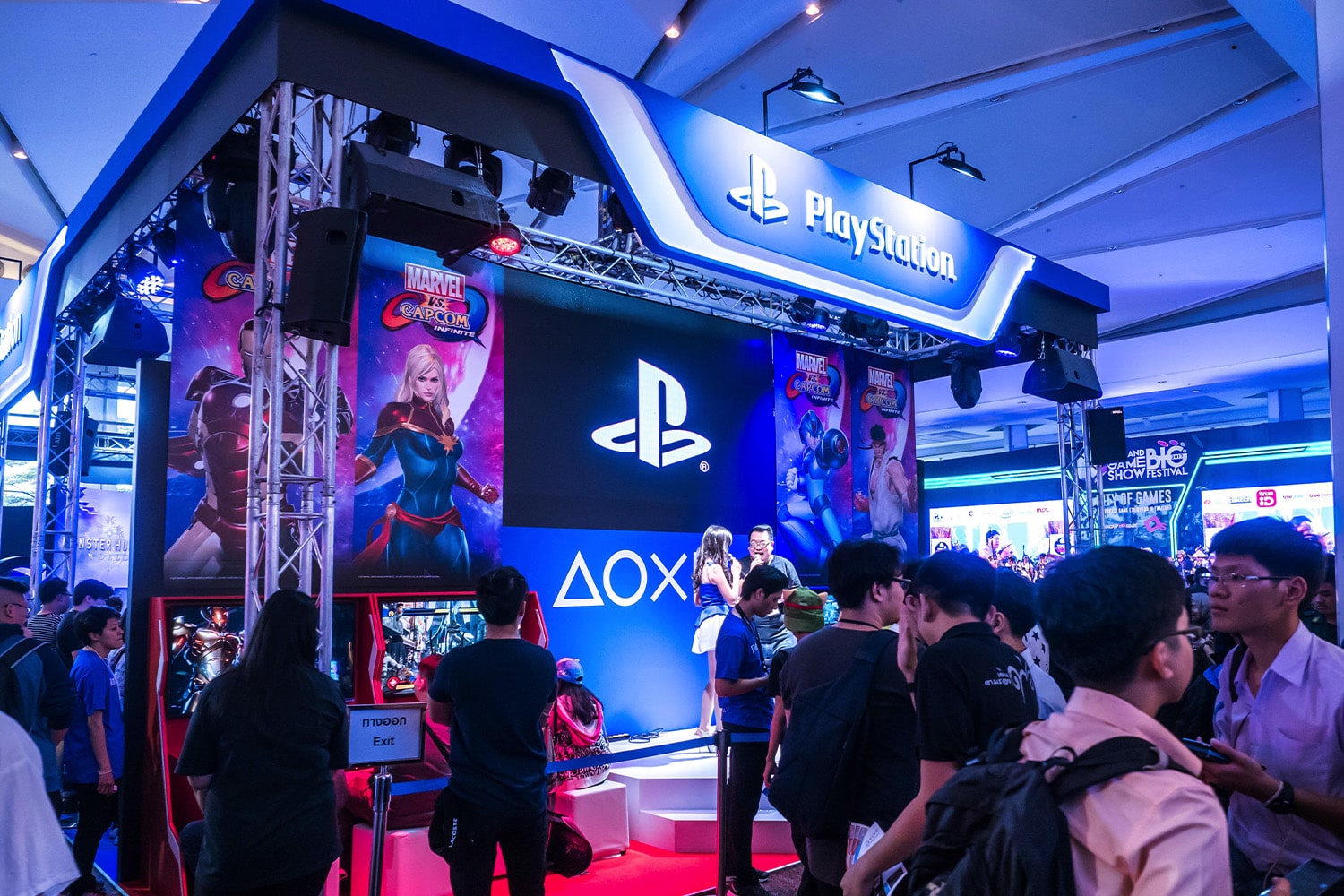 Sony-Playstation-Demo-Booth