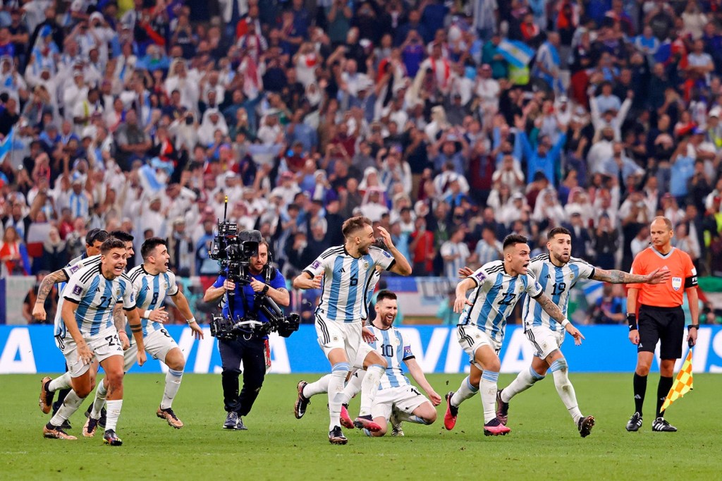 Argentina players celebrate after wining the World Cup final