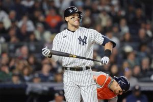 Yankees player Aaron Judge grimaces after an at-bat