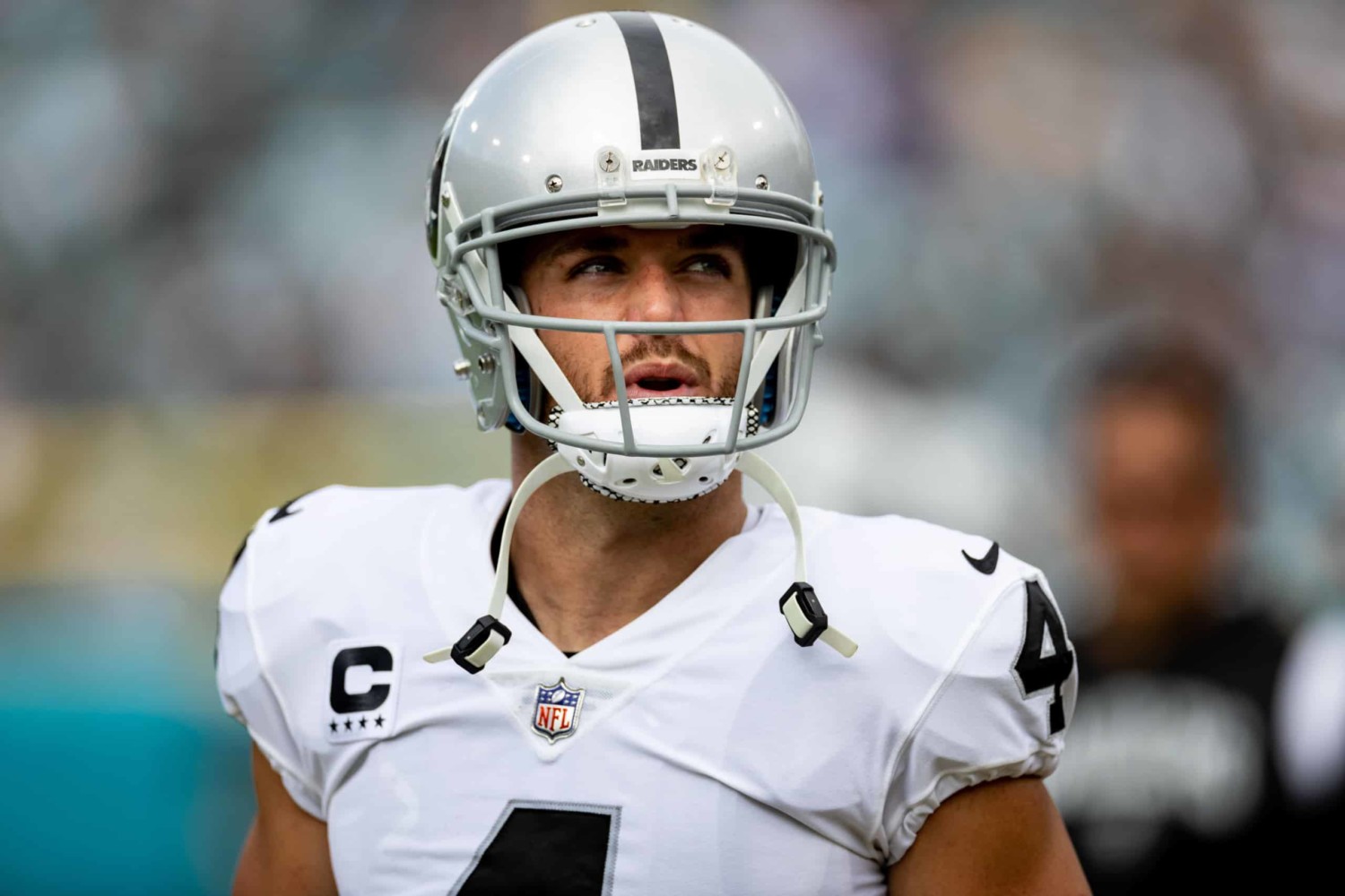Raiders Bench Derek Carr, Could Move On in Offseason
