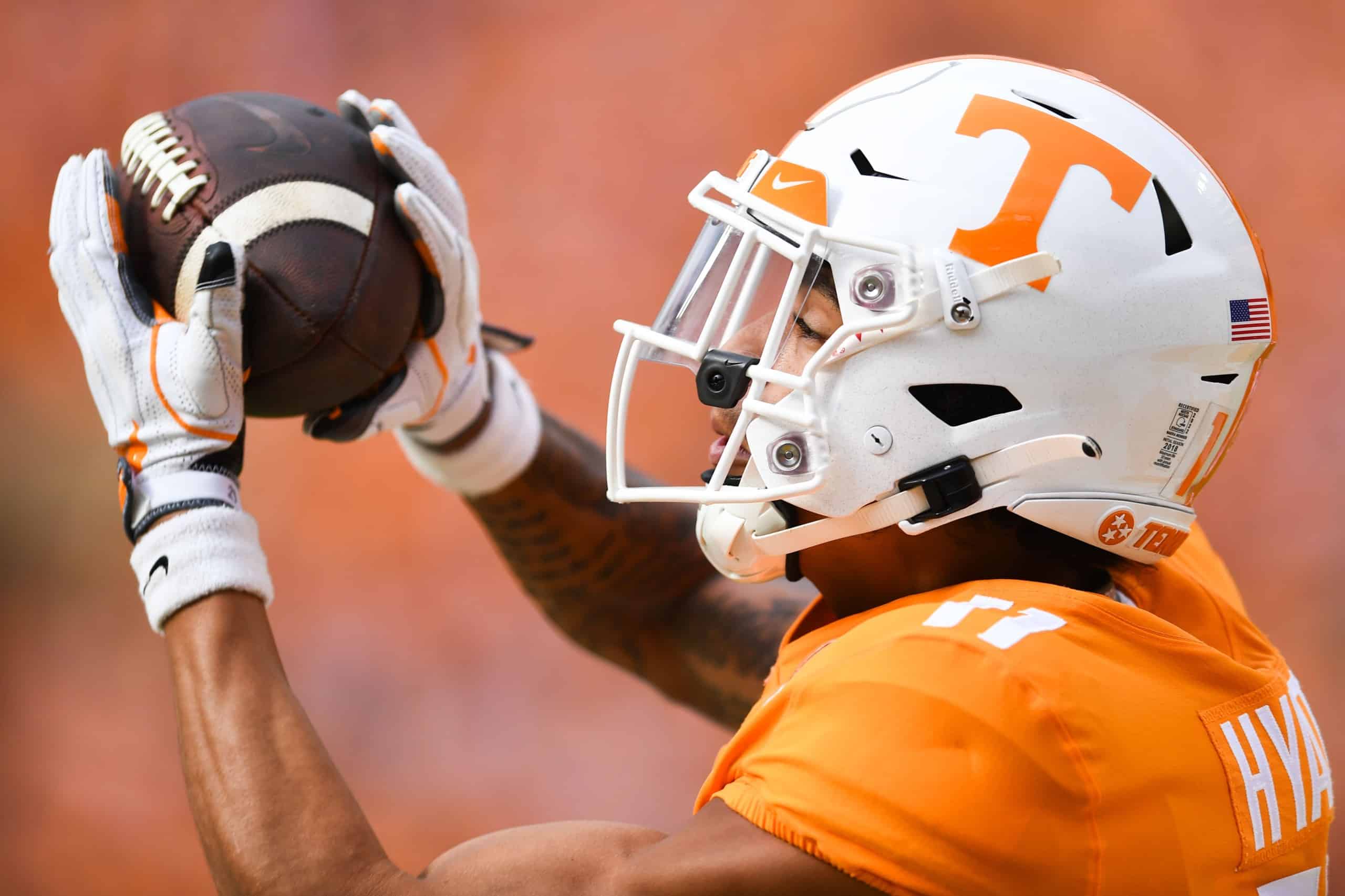 Tennessee wide receiver Jalin Hyatt catches pass during game warm-up