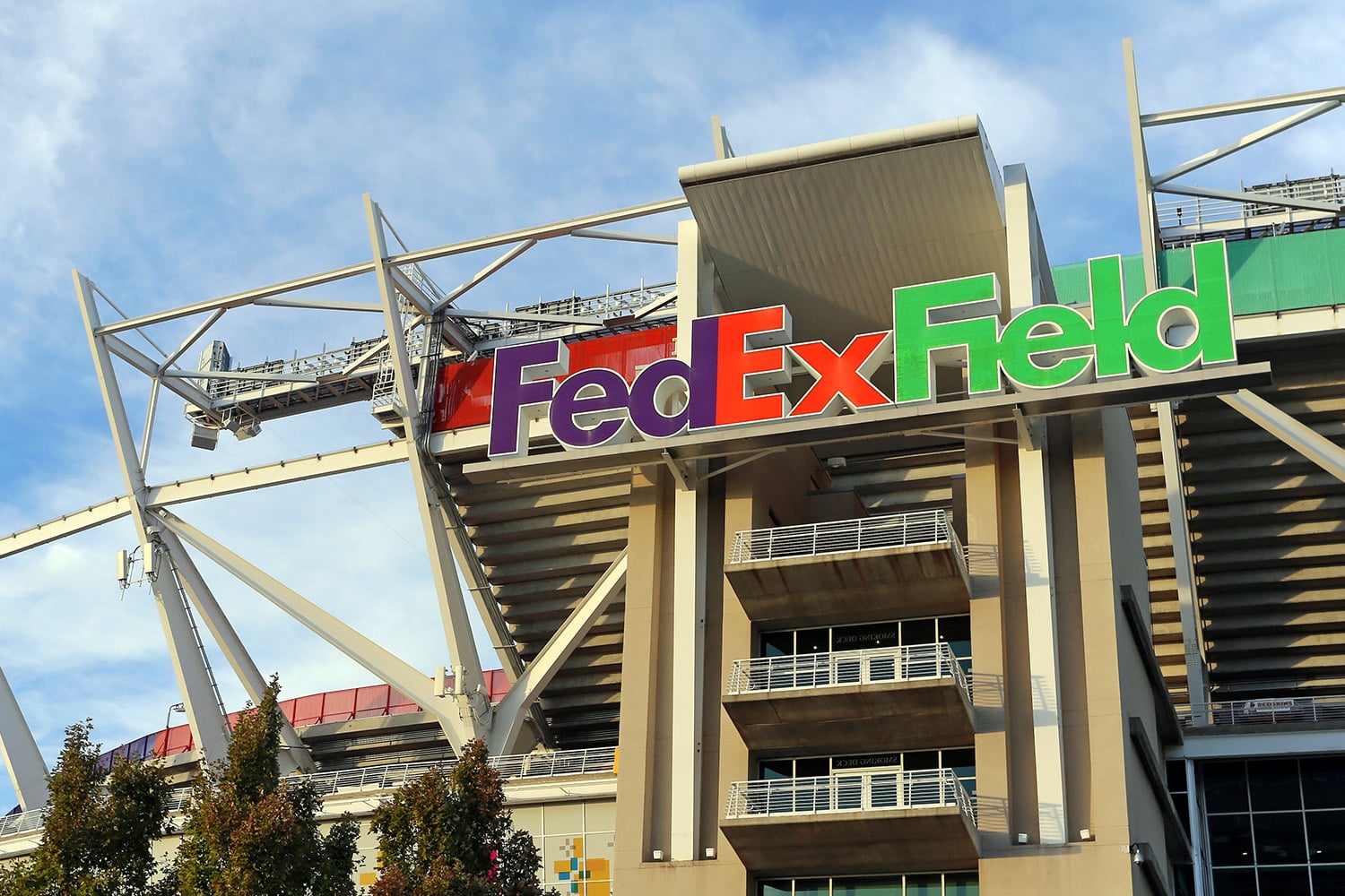 Fanatics Makes First Move into Sports Betting at FedEx Field