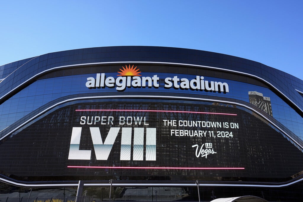 Super Bowl Handoff Las Vegas Prepares for Its Big Game