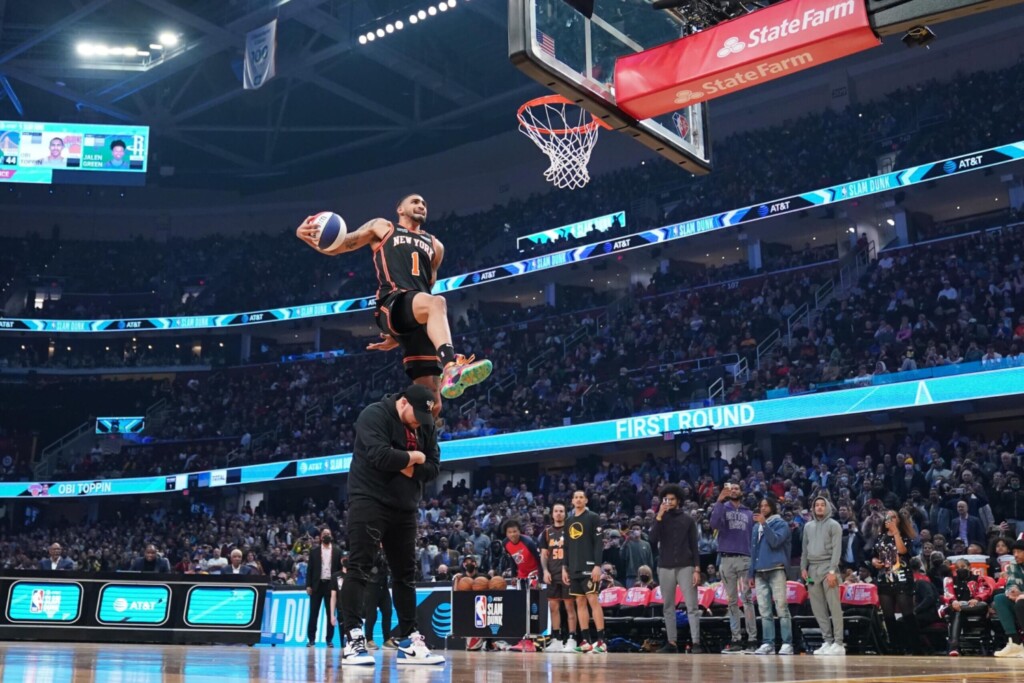 Obi Toppin goes up for a dunk during the 2022 NBA Slam Dunk Contest.