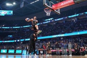 Obi Toppin goes up for a dunk during the 2022 NBA Slam Dunk Contest.