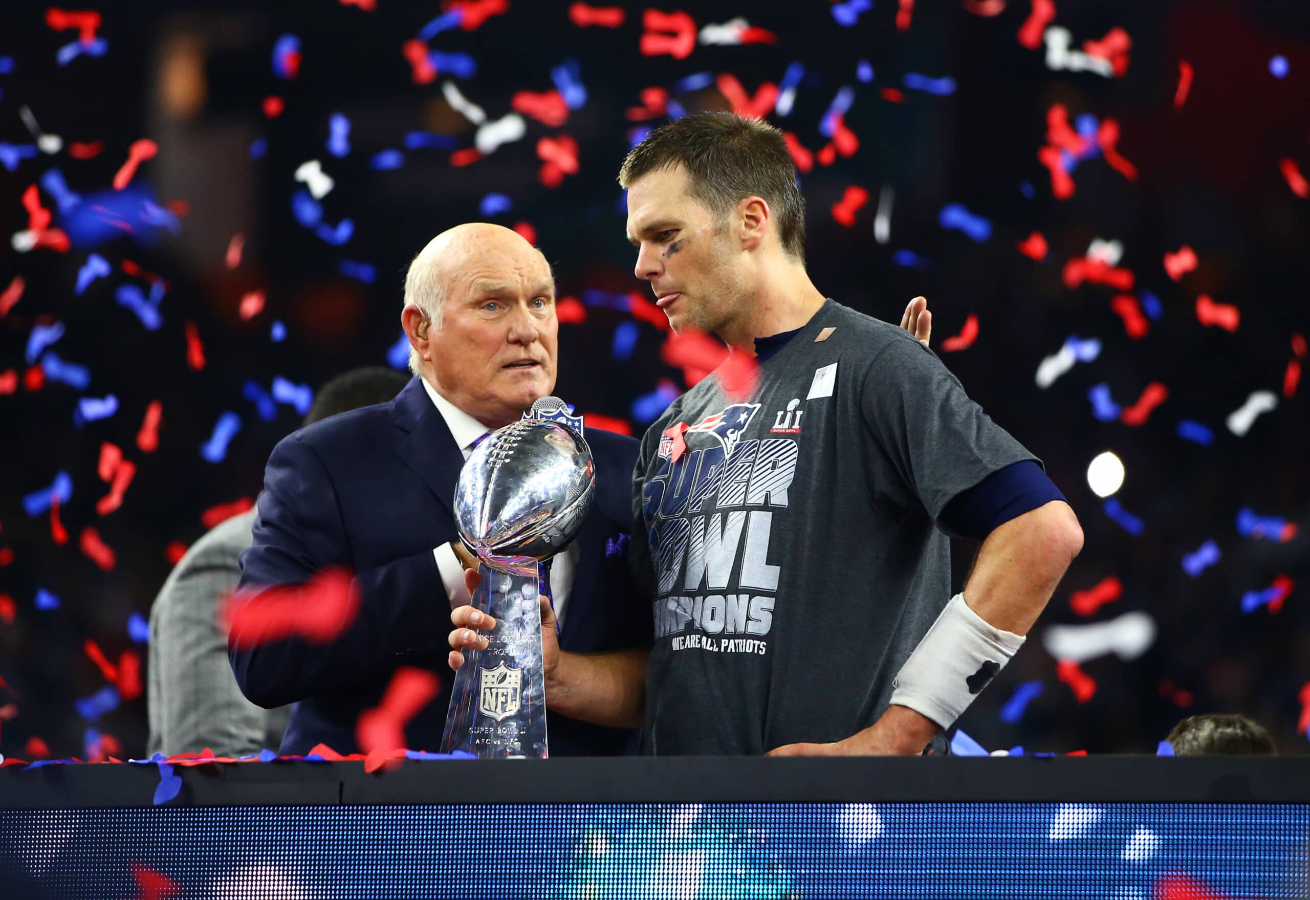 The FOX NFL Sunday crew talk Tom Brady's greatness and how the Cowboys can  stop him