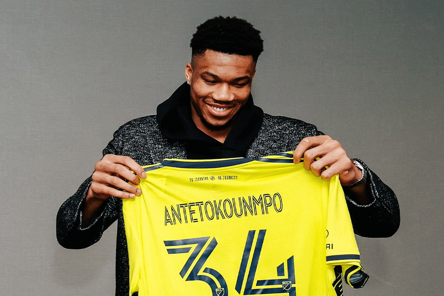 Which soccer team does Giannis Antetokounmpo support? NBA star's football  allegiance explained