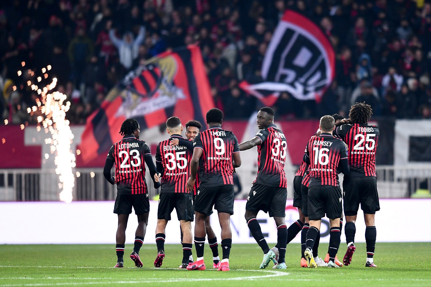 Players from Daniel Ratcliffe's club, OGC Nice, gather together on field during a home match