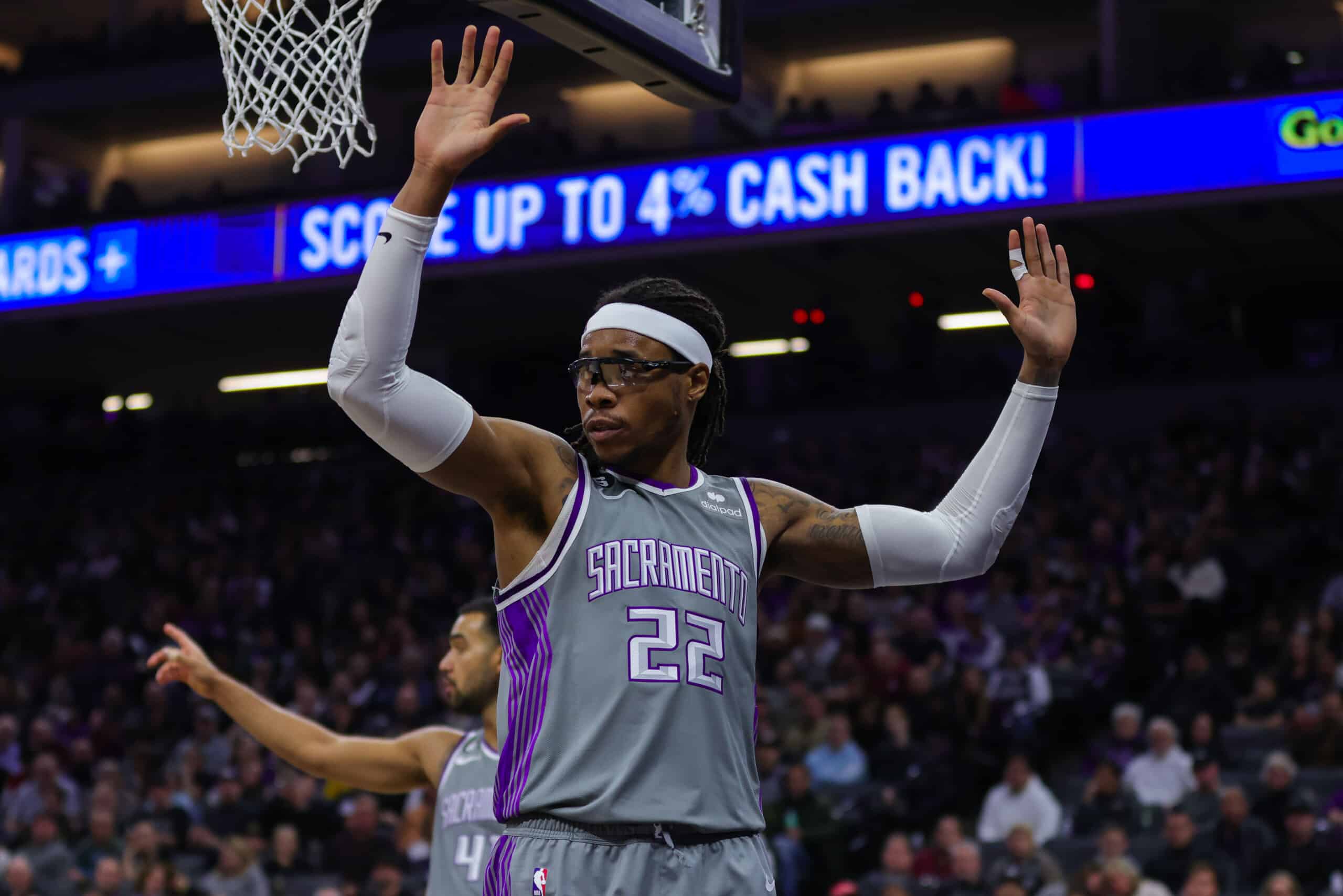Richaun Holmes sues Sacramento Kings.