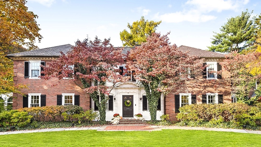 Eric Hosmer selling Boston home.