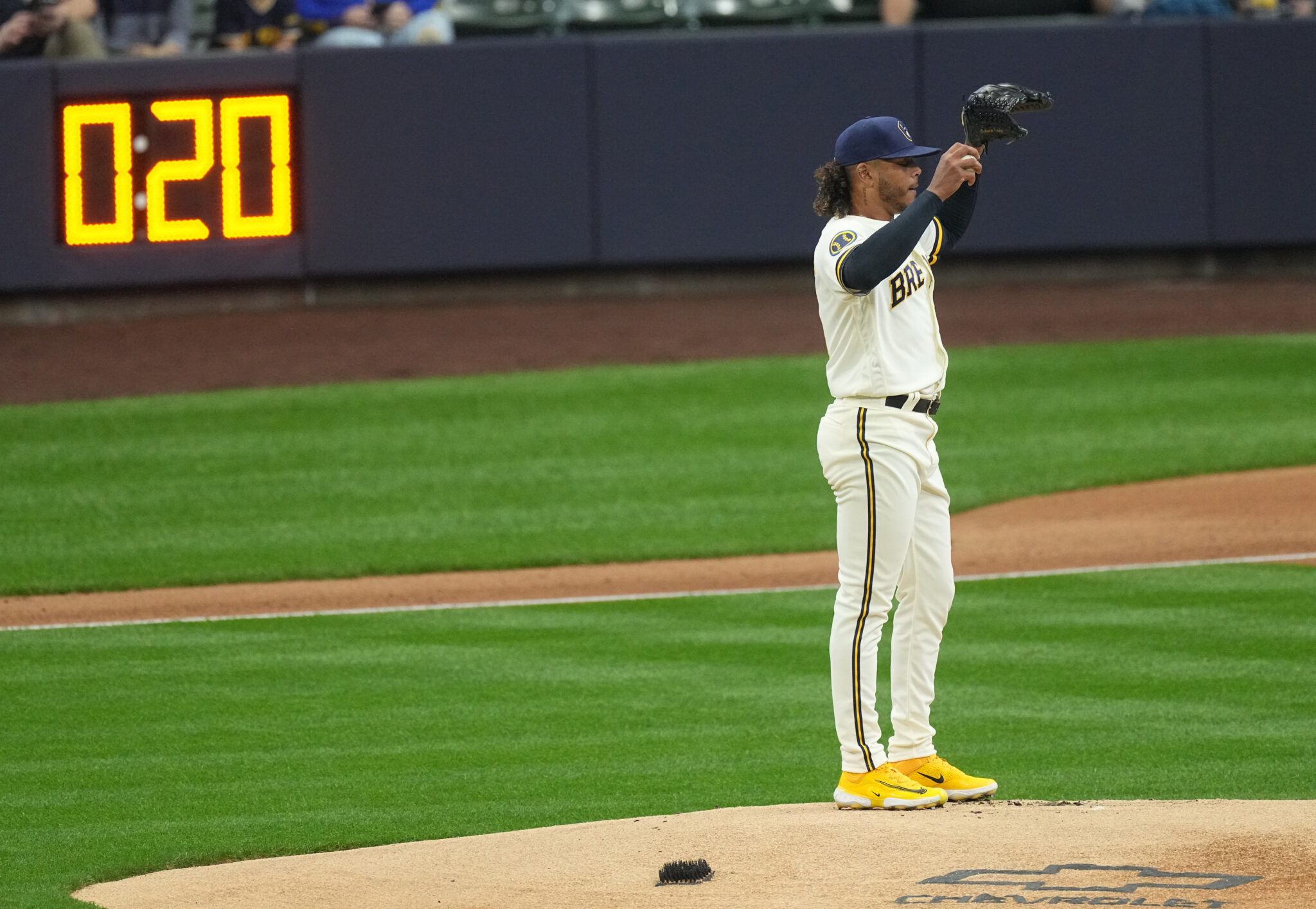 MLB Ready To Sell Sponsorship For Popular Pitch Clock mlb-ready-to-sell-sponsorship-for-popular-pitch-clock