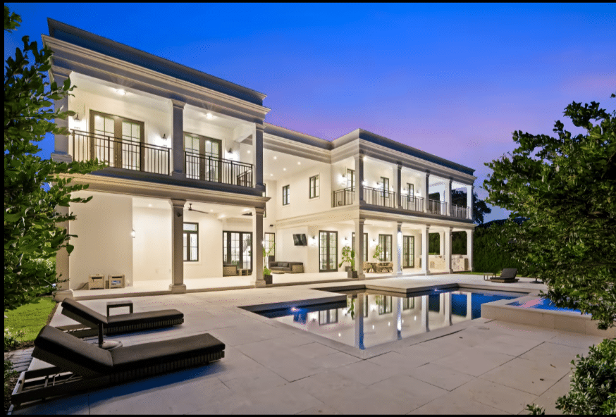 Avisail Garcia purchases Coral Gables home.