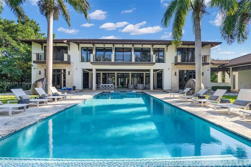 Ex-NBA player Dion Waiters selling his Florida home.