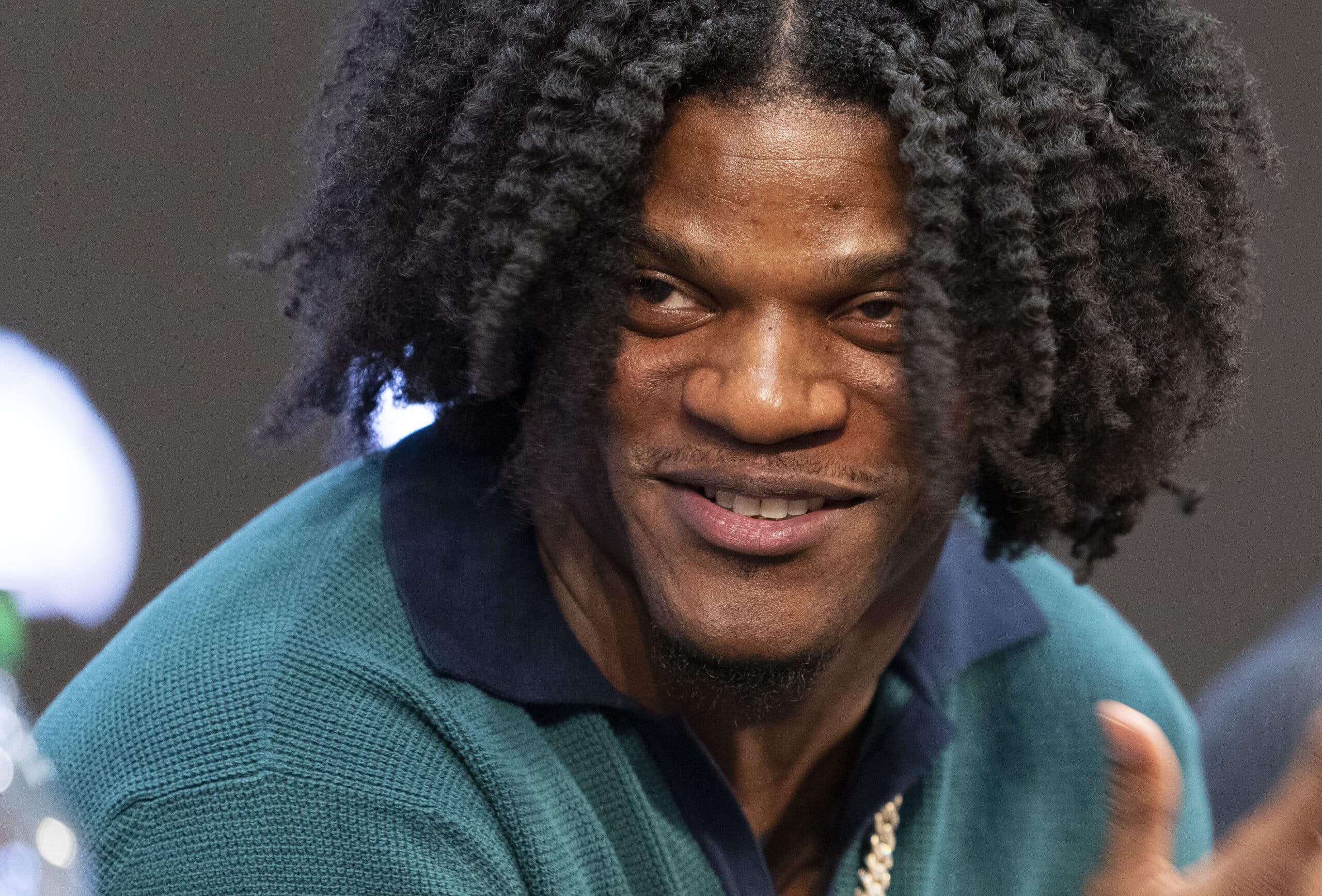 Lamar Jackson gets new deal without help of an agent.