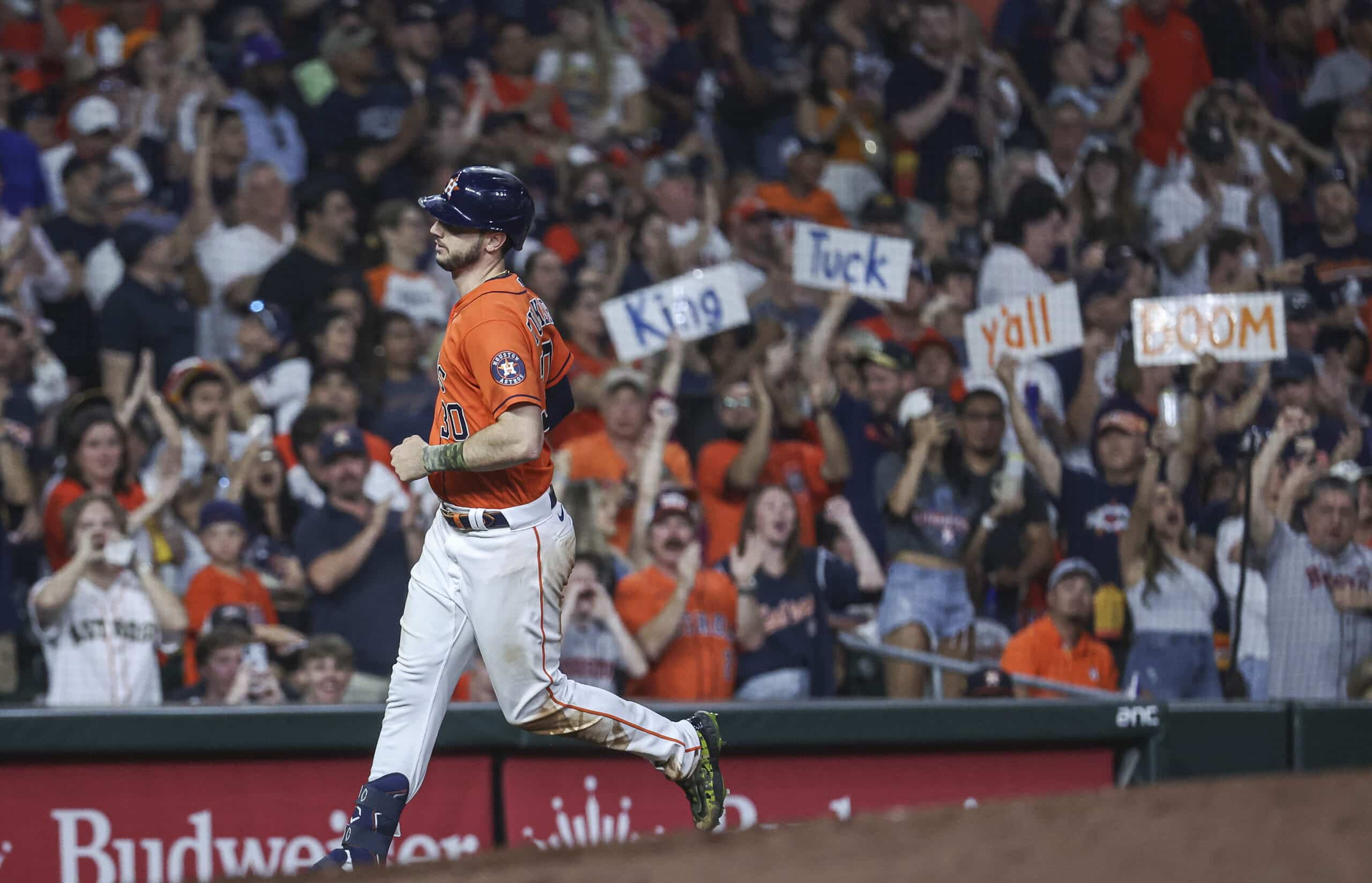 Astros and Yankees Take Some Shaky Memories Into Game 7  The New York Times