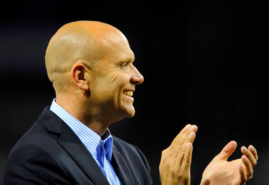 Former MLB executive Mike Dee is bringing pickleball to major league ballparks.