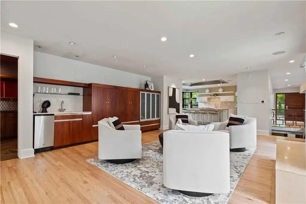 Patrick Mahomes Lists Missouri Ranch Home for 2.9 Million