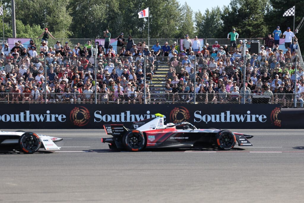 Cbs roku strike deals to air more formula e races in 2024